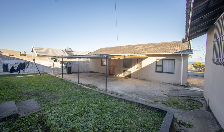 3 Bedroom Property for Sale in Sunnyridge Eastern Cape